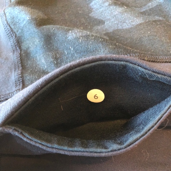 Lululemon Crop 23” Wonder Under Leggings Size 6 - Picture 5 of 5